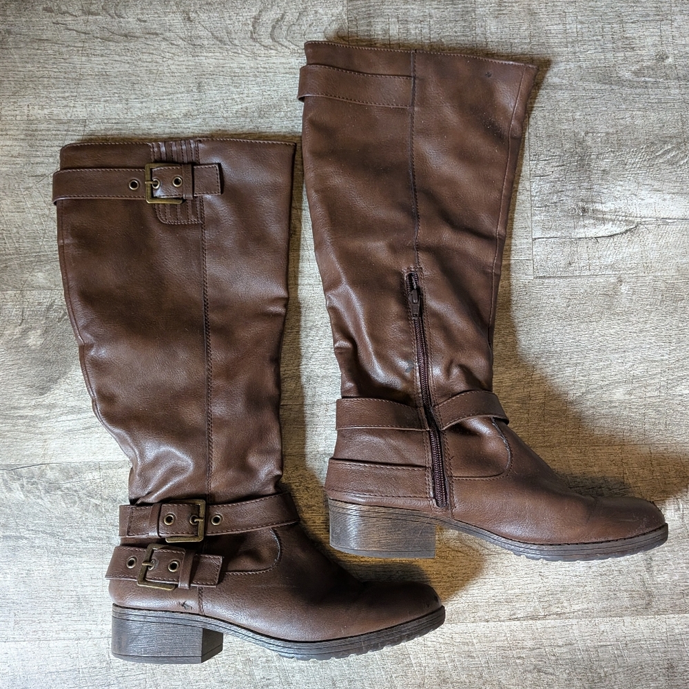 Kohl's Women's Brown Boots With buckles Sz. 9 *See Description